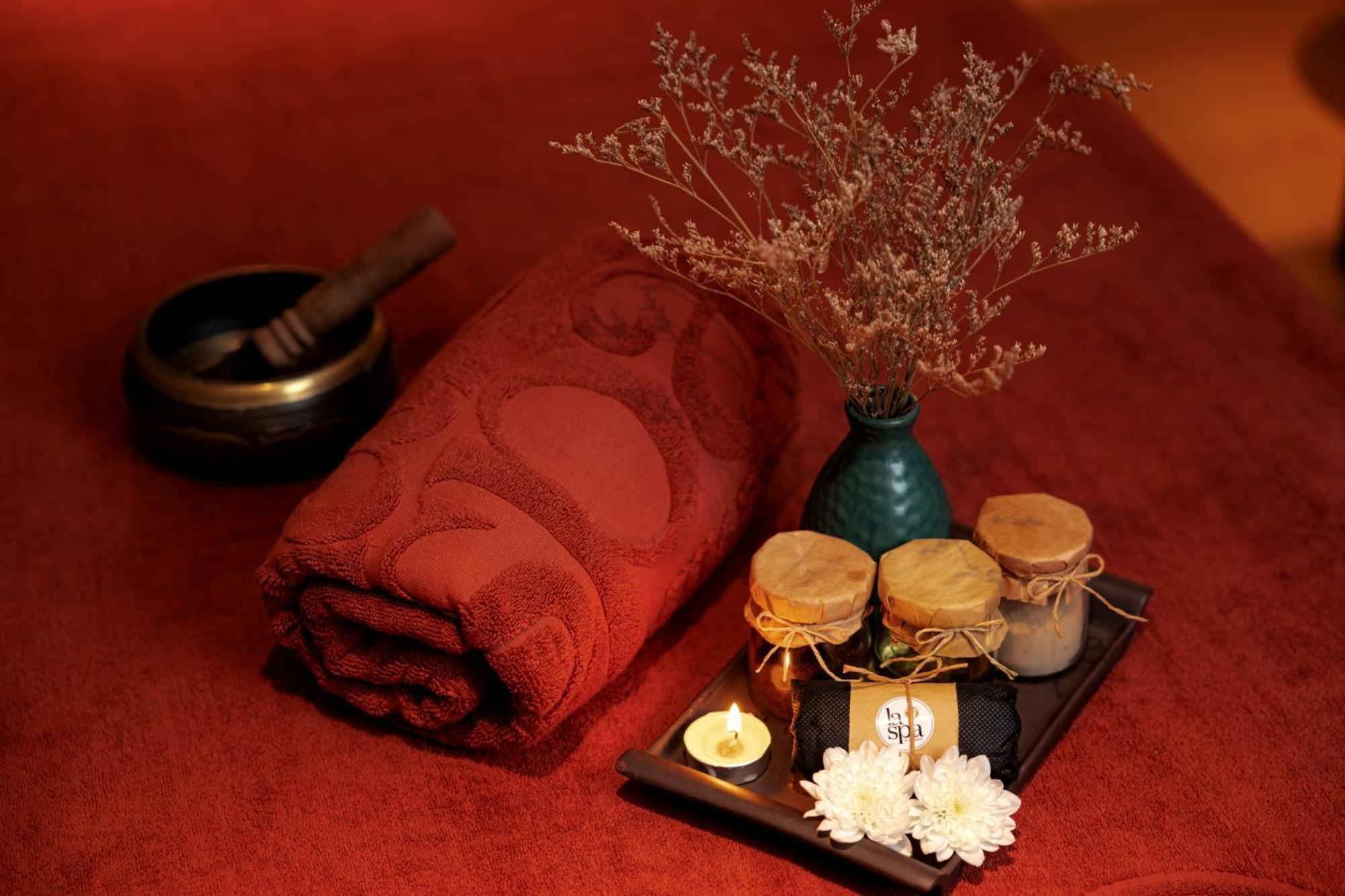 La Siesta Classic Hang Thung Hanoi Luaran gambar Spa